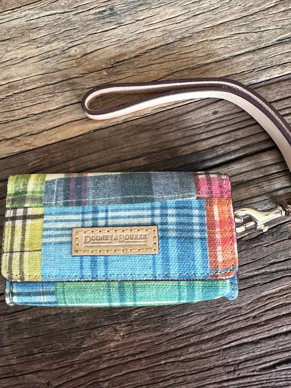 Dooney & Bourke Picnic Plaid Ants Magnetic Close Credit Card Case Y2K-NWOT!!!